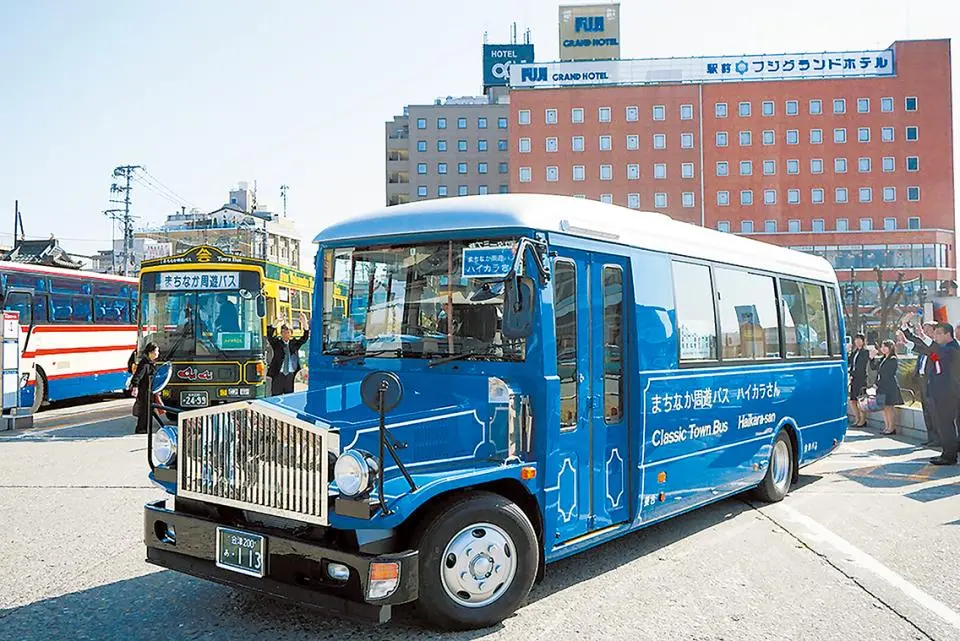 市區巡迴巴士「High Kara-san」、「Aka Bee」