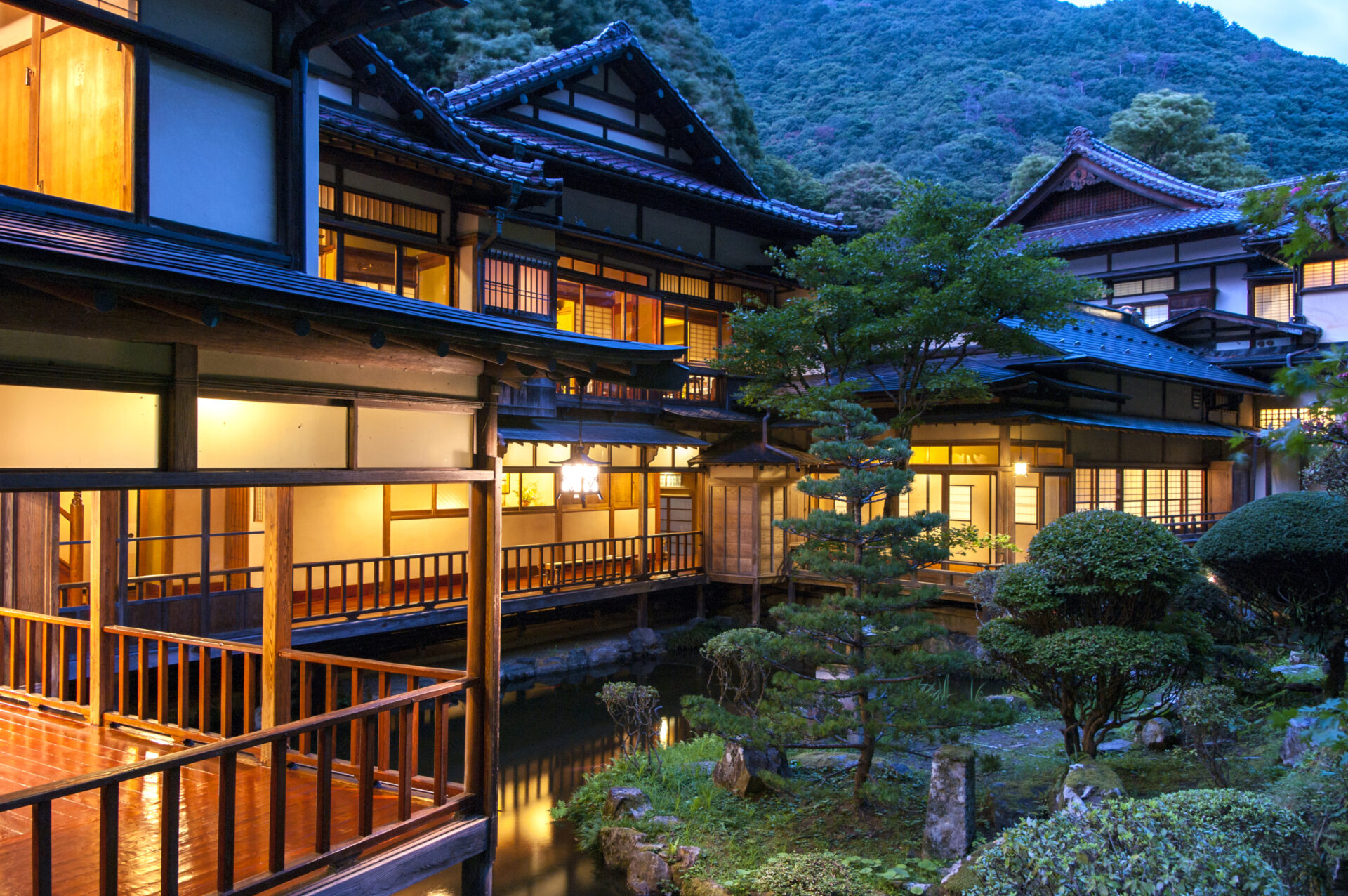 会津東山温泉　向瀧