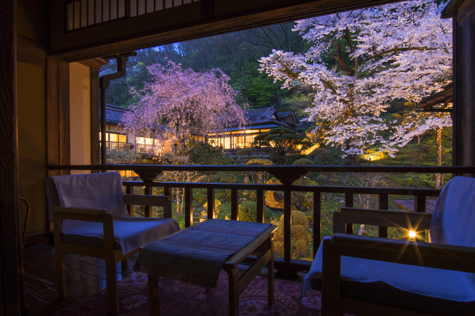 会津東山温泉　向瀧 部屋