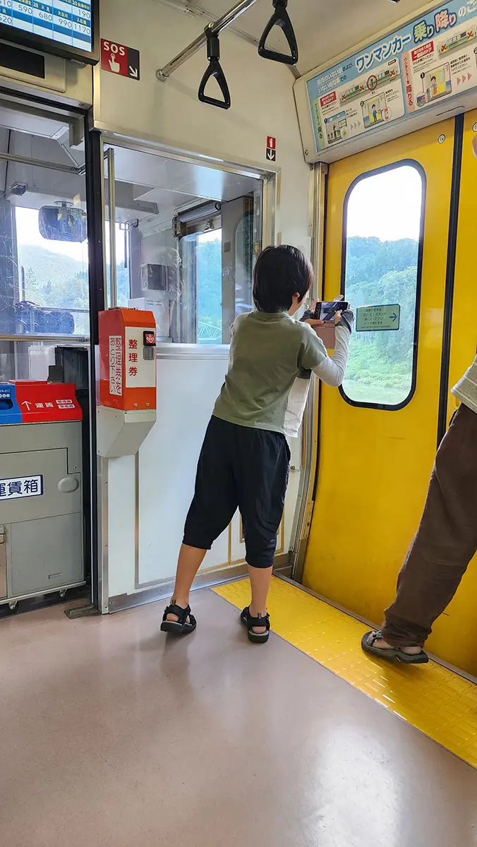 作品名稱：彷彿置身夢中（笑）