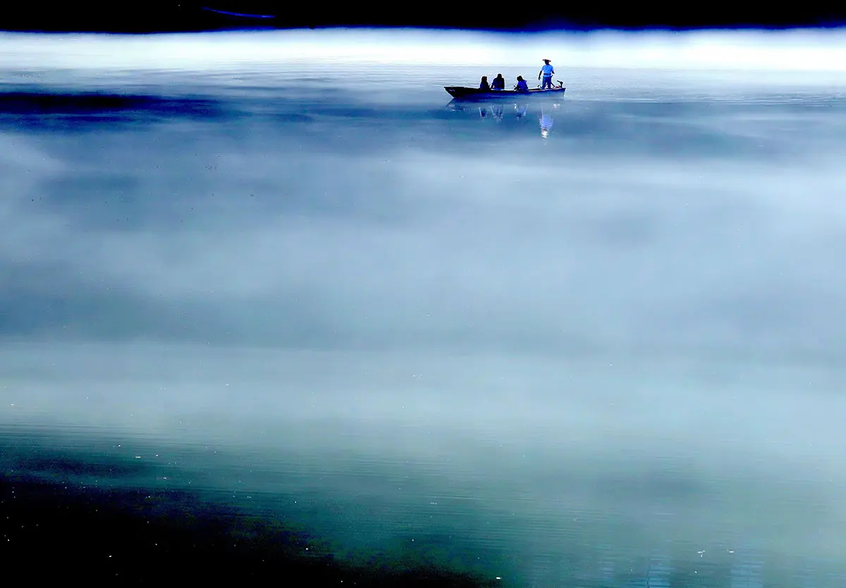 作品名稱：霧幻峽的渡船