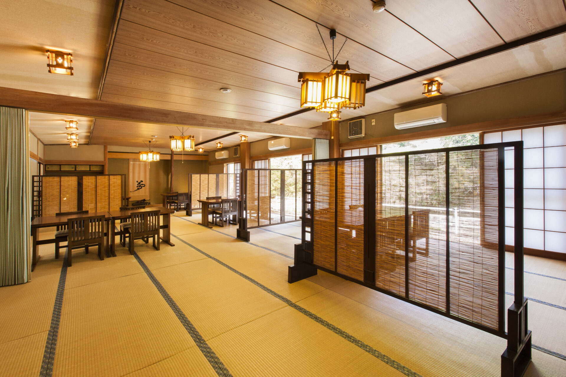 会津西山温泉　滝の湯 内観