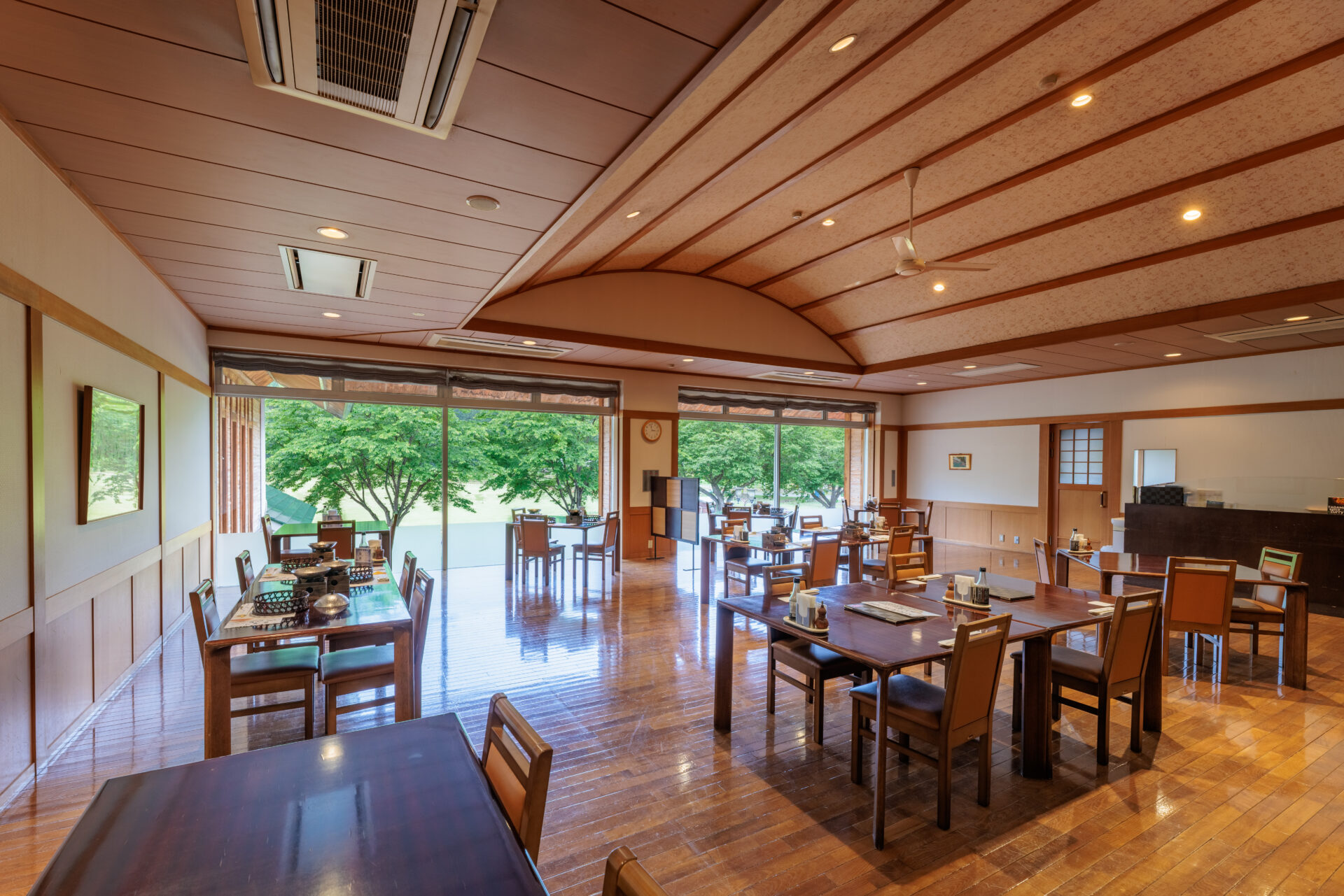 季の郷湯ら里 内観